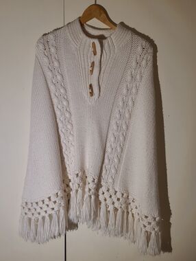 Moda International Cream Cable-Knit Fringe Poncho
